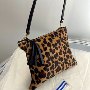 100% Real Leather! Leopard pattern with hair